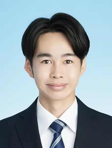 男性の就活証明写真|自然に分けたヘアセット例